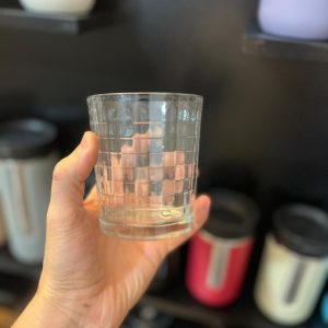 لیوان شیشه ای طرح مربعی ظرفیت 384 میلی لیتر